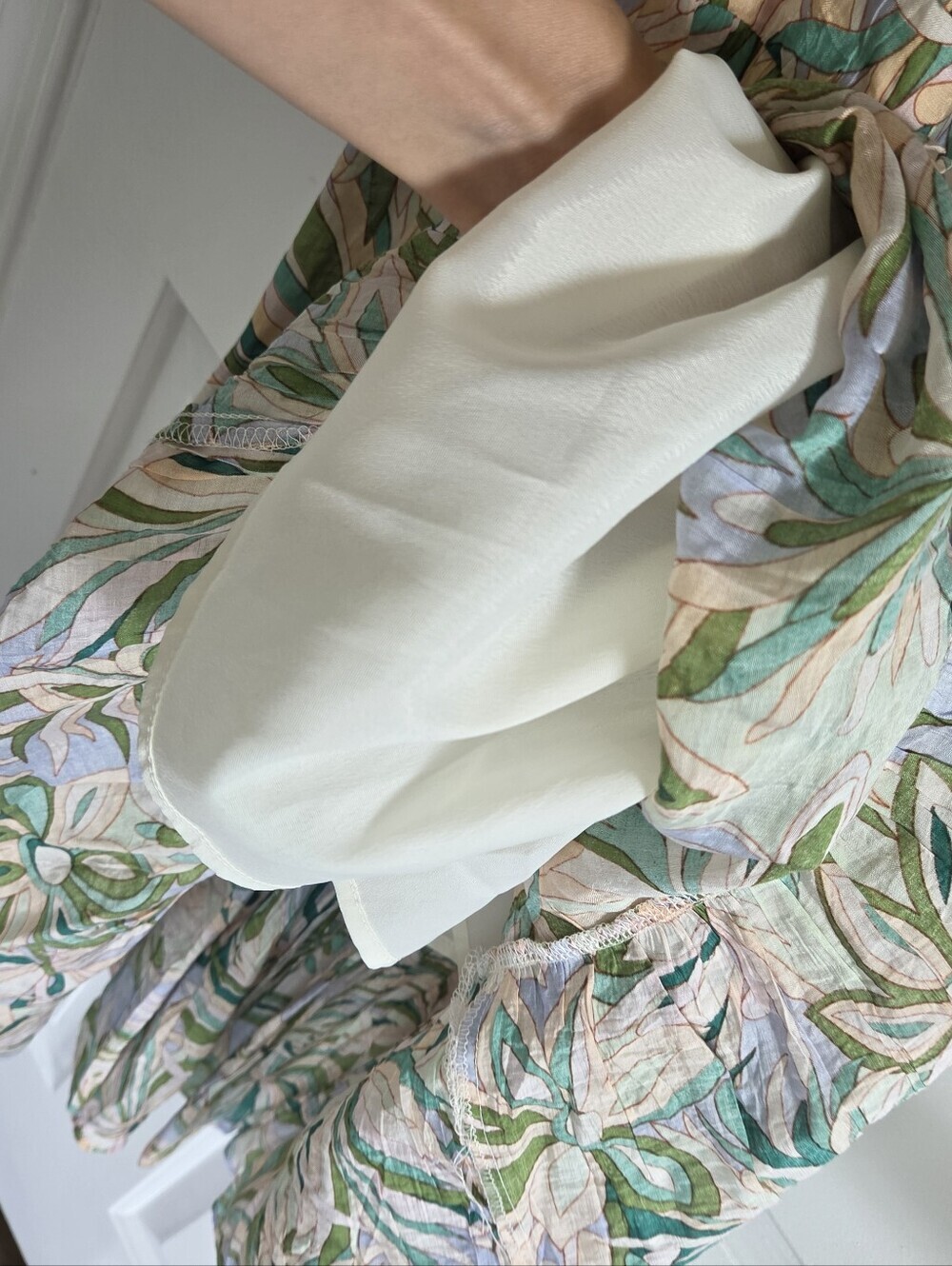 NWT &merci v neck flutter sleeve pastel floral tiered skirt cutout smock back S - Picture 7 of 14